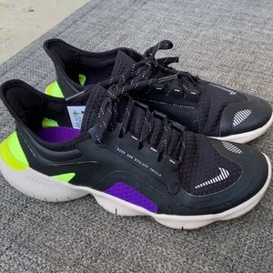 Nike Women Free RN 5.0 Shield Size 6.5